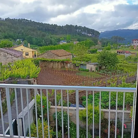 Casa Da Ponte * Lobios