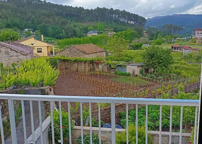 Casa Da Ponte * Lobios